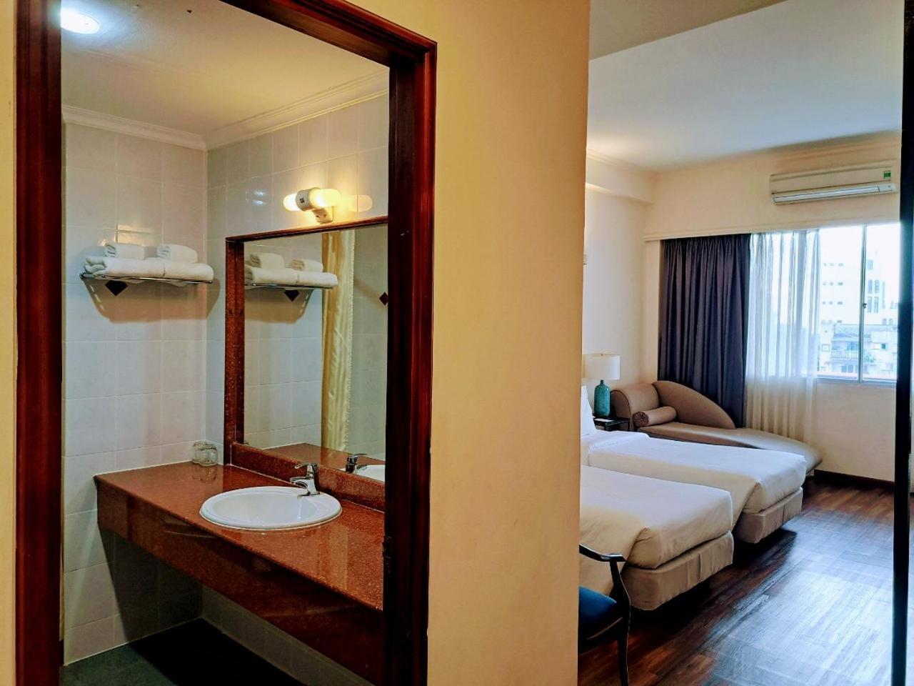 Liberty 2 Hotel Ho Chi Minh Zewnętrze zdjęcie